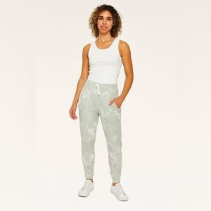 RBX Women’s Gray Jogger Pants Style CR 7095 Size Small